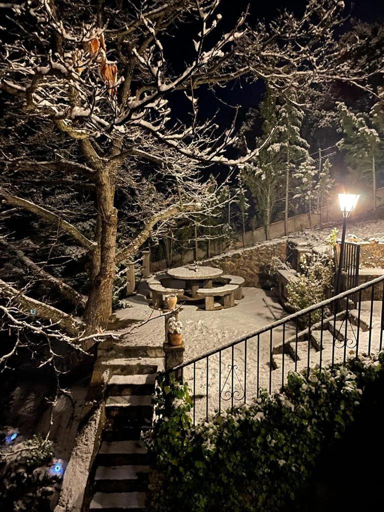 구에하르 시에라 Estrella De Nieve 빌라 외부 사진
